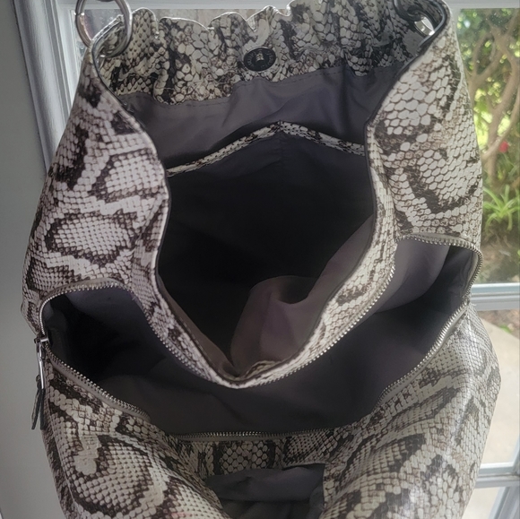 Inc international Purse - Picture 4 of 4